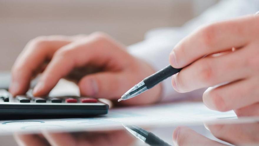 Adiós a las deudas: así se pueden cancelar legalmente, según un abogado laboralista