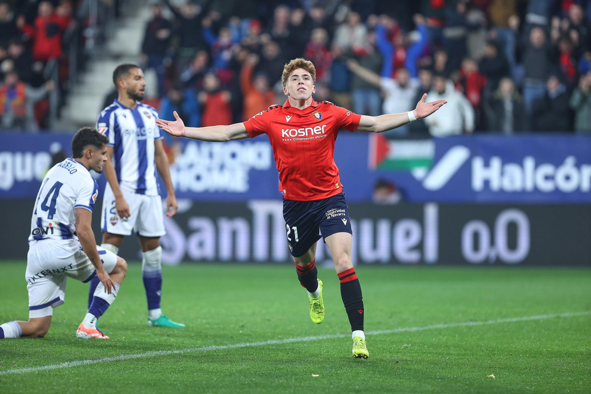 Fotos del partido Osasuna-Levante