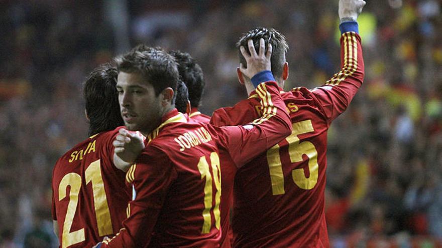 Los médicos no descartan a Alba para la ida ante el PSG