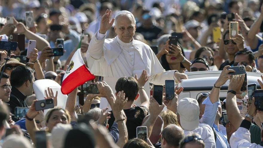 León XIV se niega a ser recreado mediante IA: &quot;Si hay alguien que no debería ser representado por un avatar es el Papa&quot;