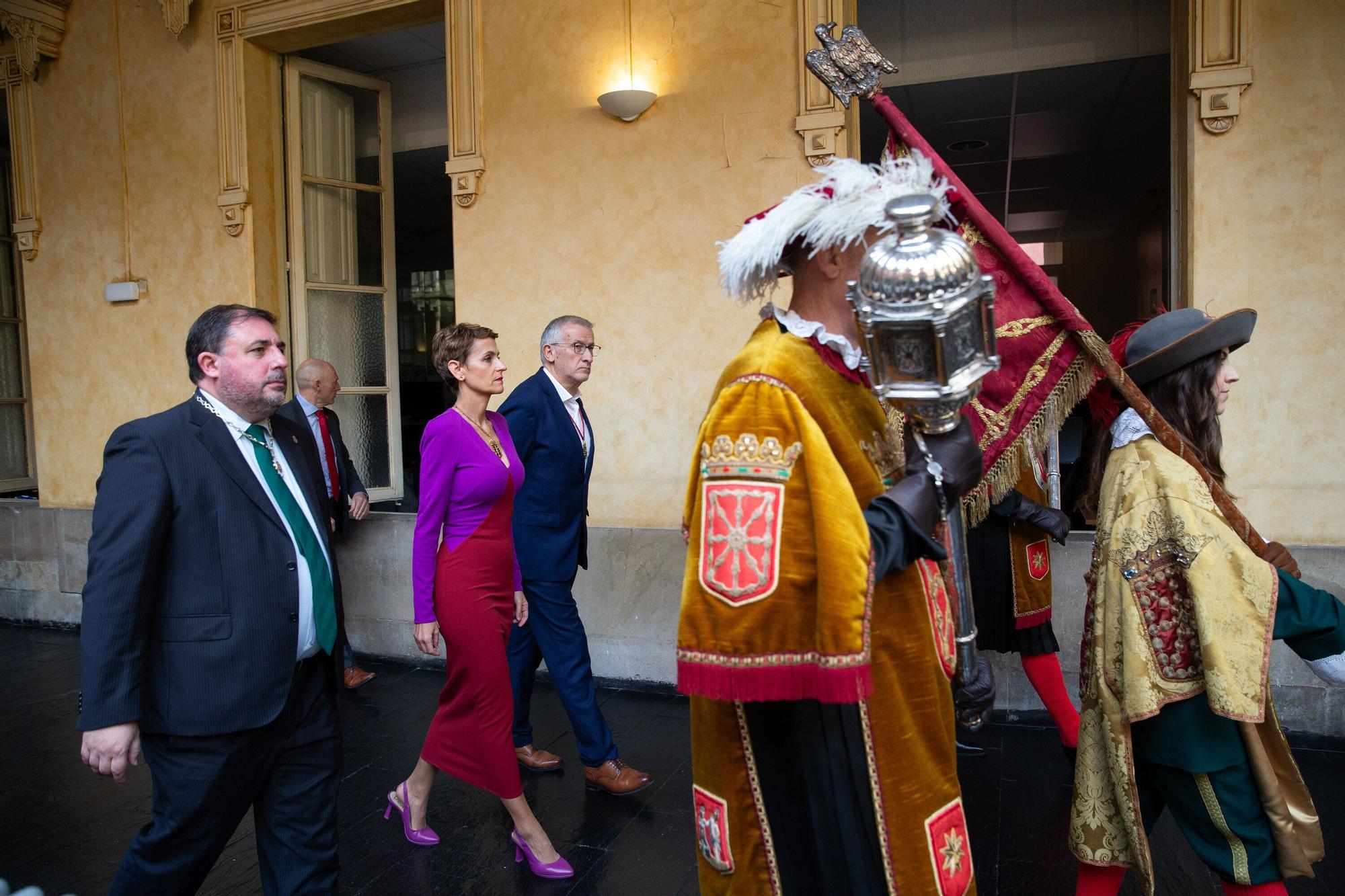 Fotos de la entrega de la Medalla de Oro de Navarra a Manuel Torres a título póstumo