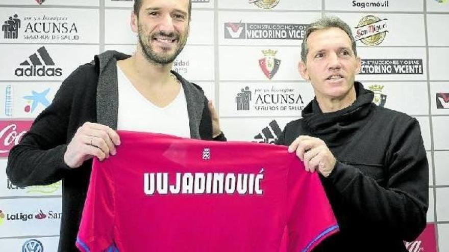 Vujadinovic: “Me quedo aquí hasta que quiera Osasuna”