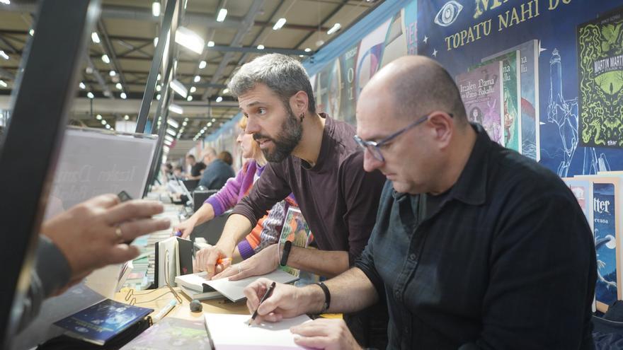 Entusiasmo juvenil en un arranque multitudinario de la Durangoko Azoka