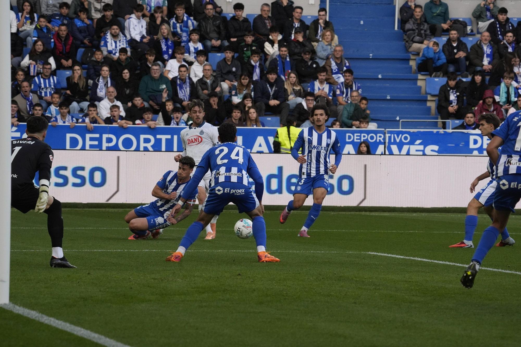 Todas las fotos del Alavés-Espanyol en Mendizorroza