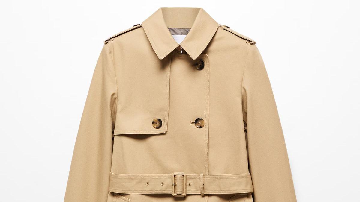 El trench clásico con cinturón de Mango
