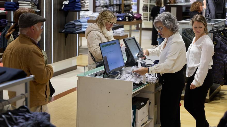 El Corte Inglés ofrece empleo para la campaña navideña