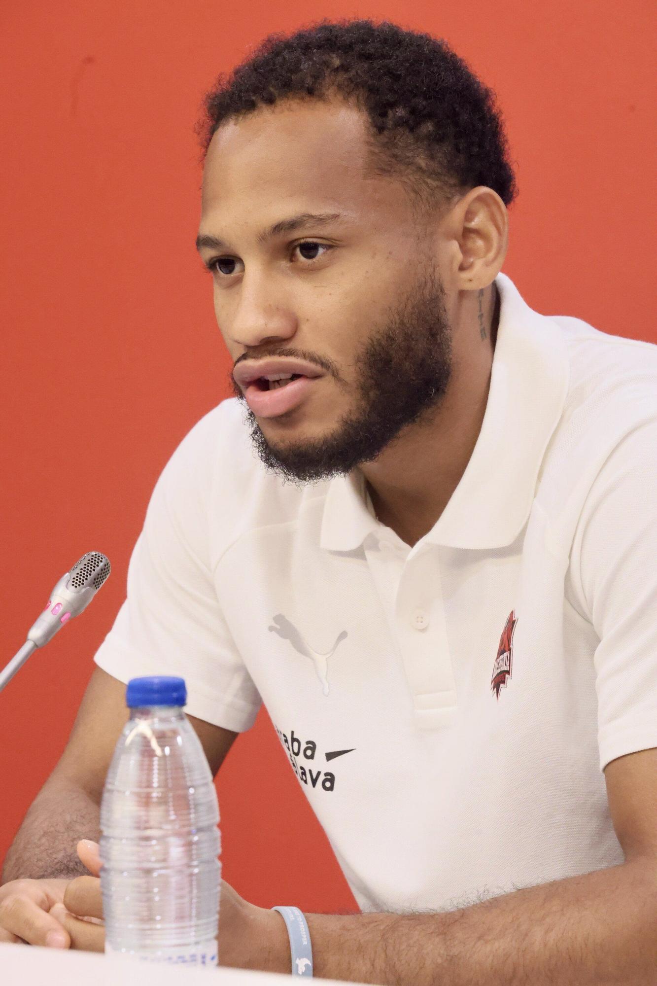 En imágenes: Presentación de Markquis Nowell como nuevo jugador del Baskonia