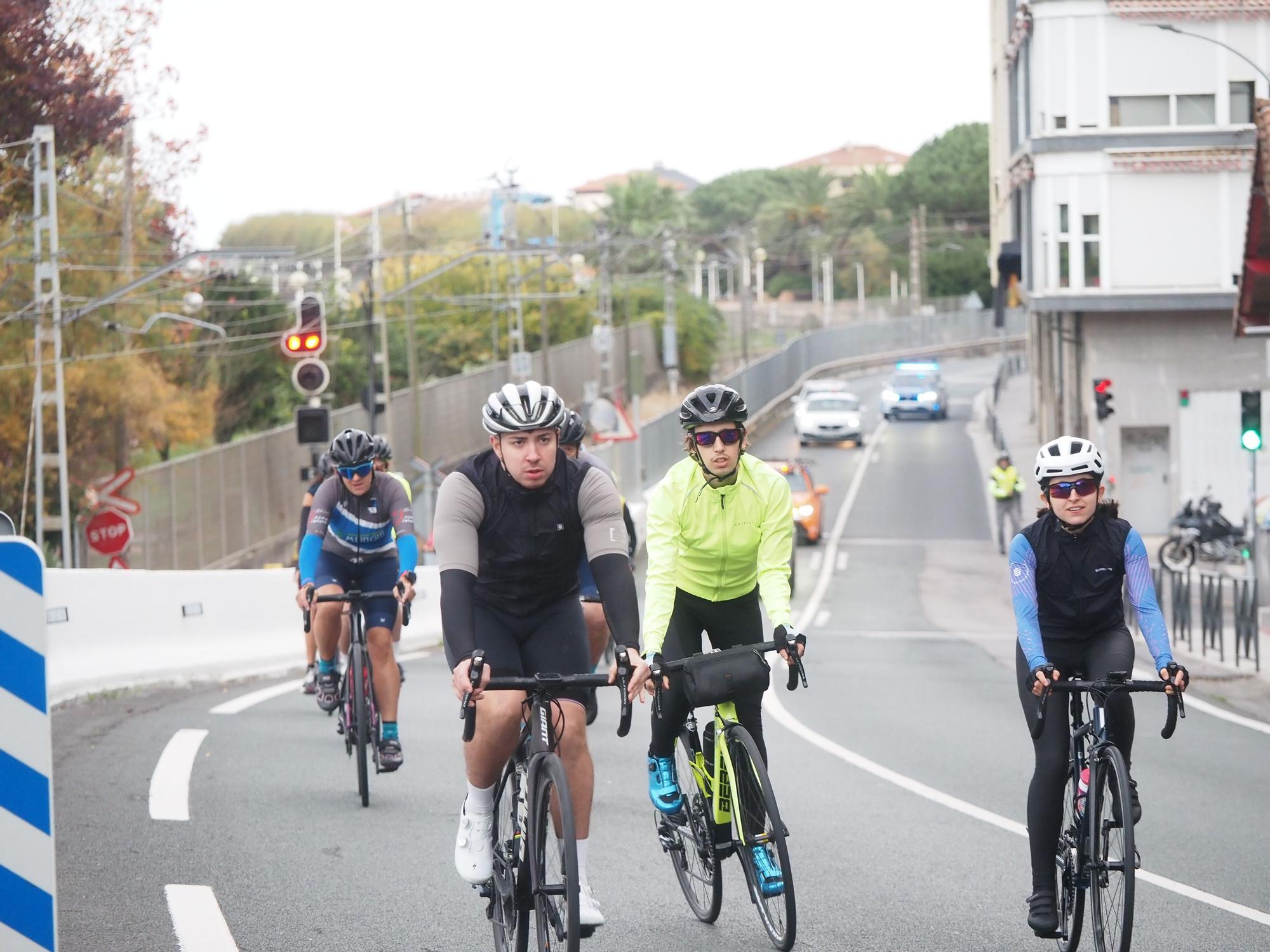Fiesta ciclista en Deba