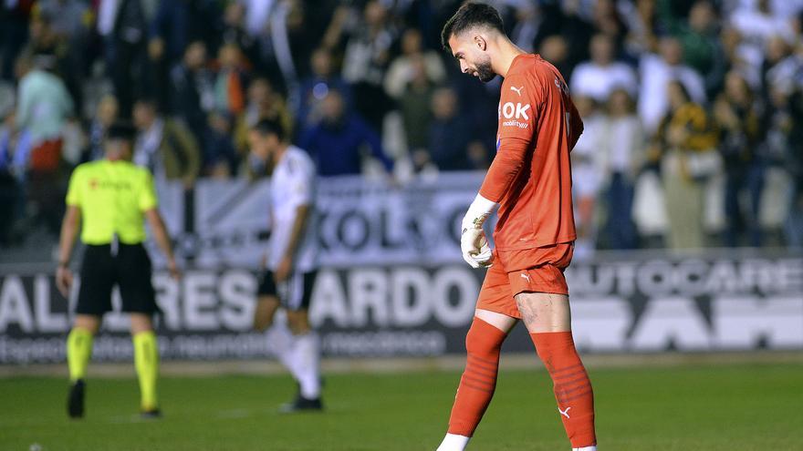 El Alavés se derrumba ante la muralla burgalesa