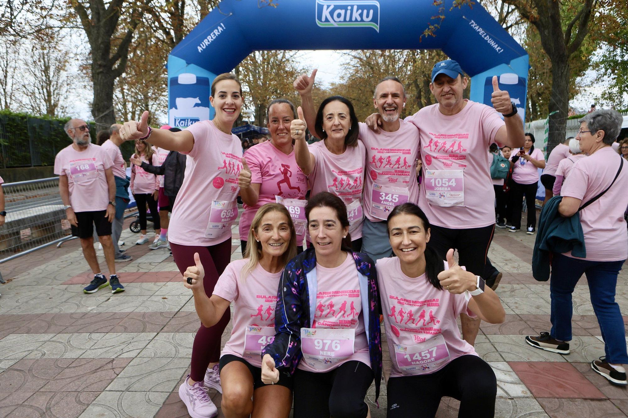 En imágenes: Vitoria se vuelca con la VI Carrera Solidaria contra el Cáncer de Mama