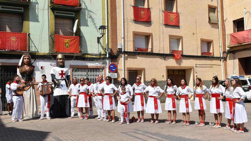 Sin procesión, pero los mismos honores al patrón Santiago en Funes