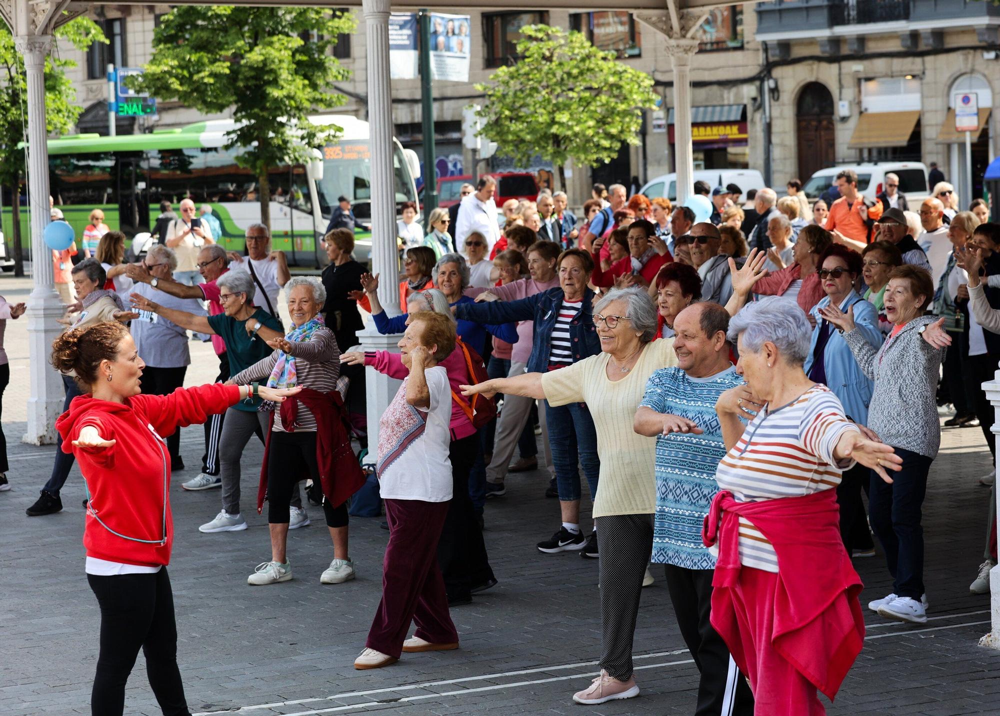 Fiesta de fin de curso del programa Salud para Personas Mayores de Bilbao