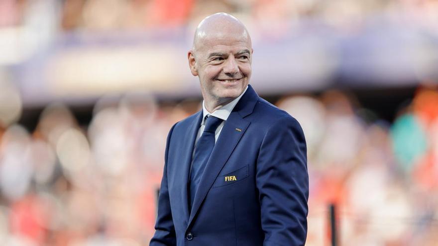 FIFA, la historia de nunca acabar