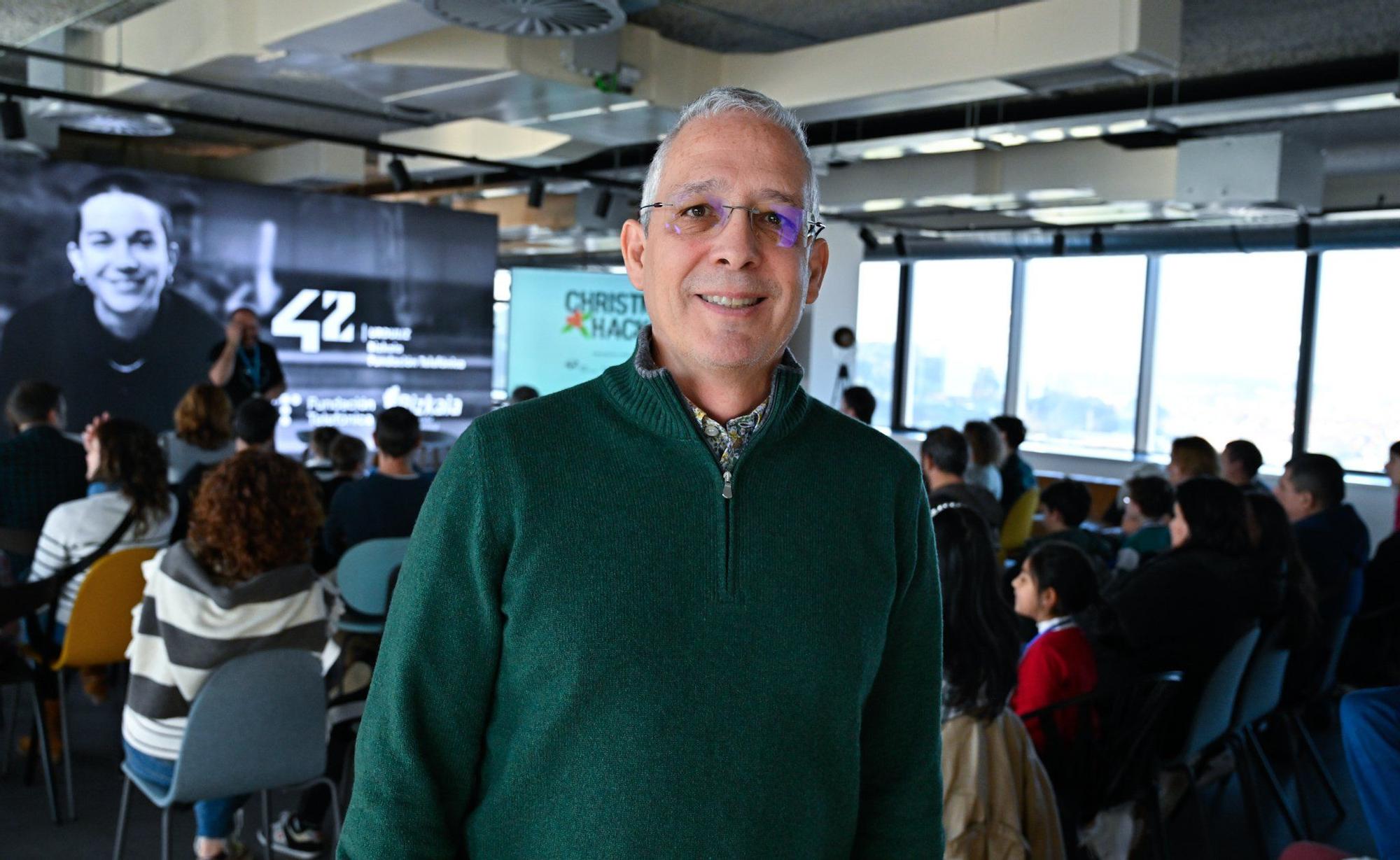 En imágenes: ‘hackeo’ al Olentzero vasco en el campus 42 Urduliz