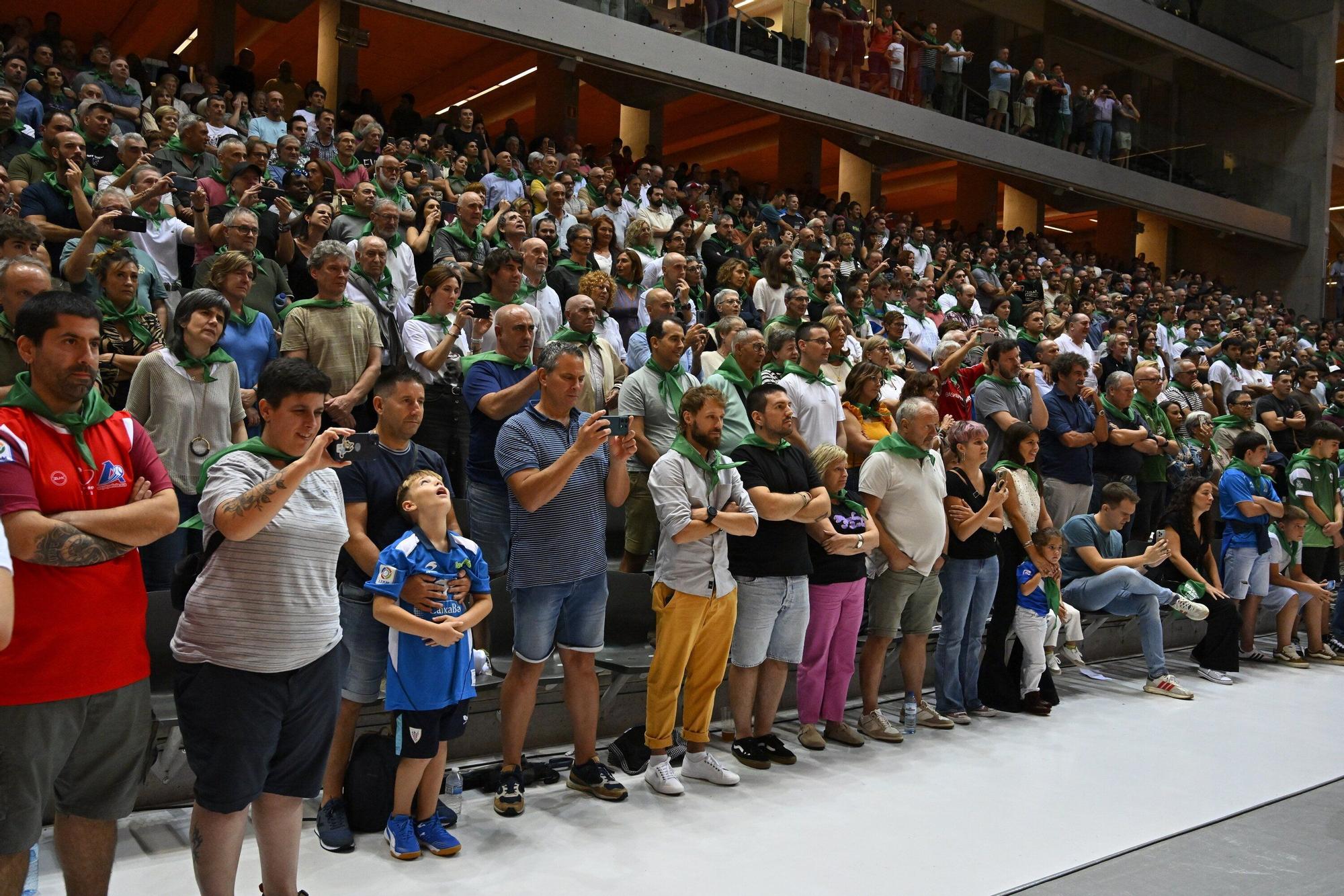 En imágenes: despedida de Mikel Urrutikoetxea