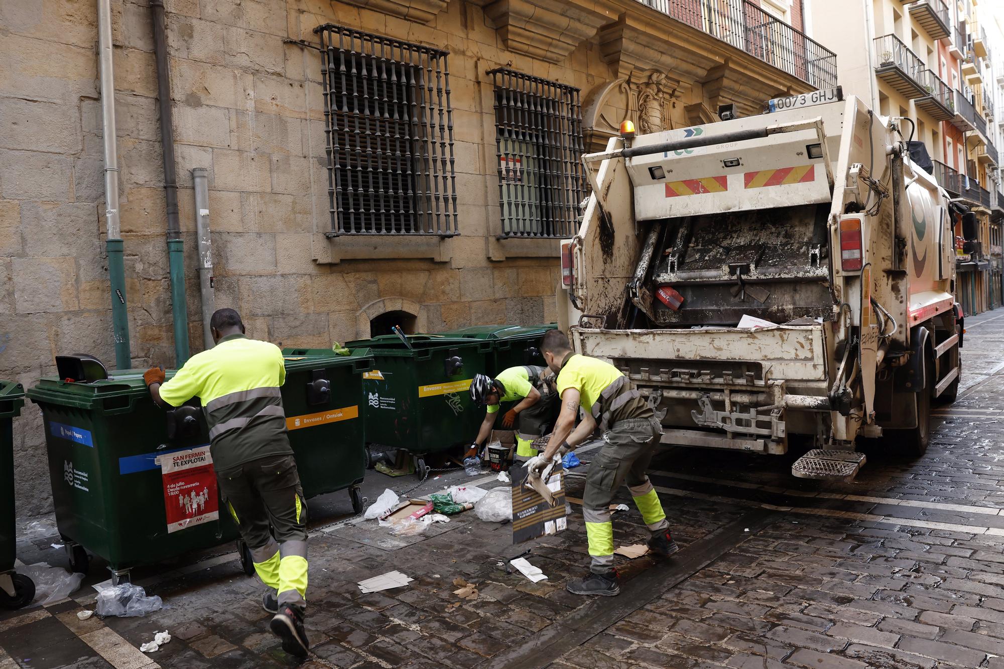 En imágenes: Pamplona se prepara para San Fermín