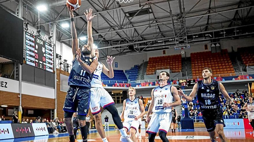Rebote con fuerza para mejorar automatismos en el Surne Bilbao Basket