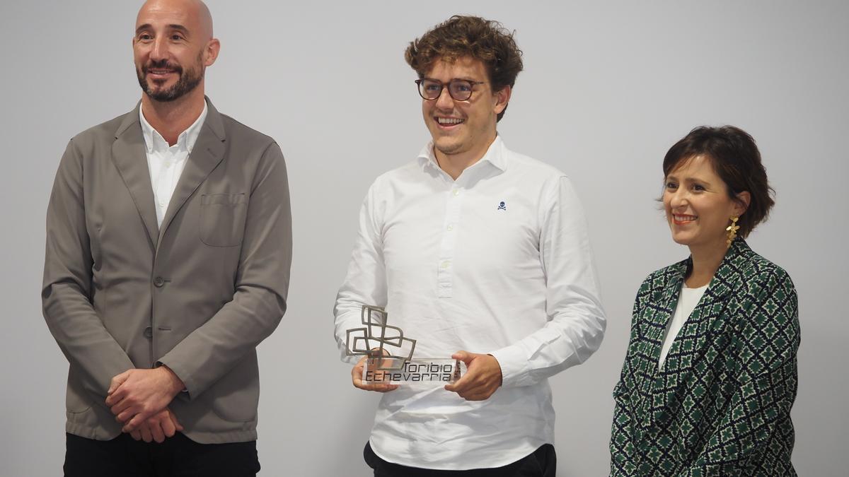 Aritz Guinea recibió el premio Made in Eibar que reconoce al proyecto Weelk.
