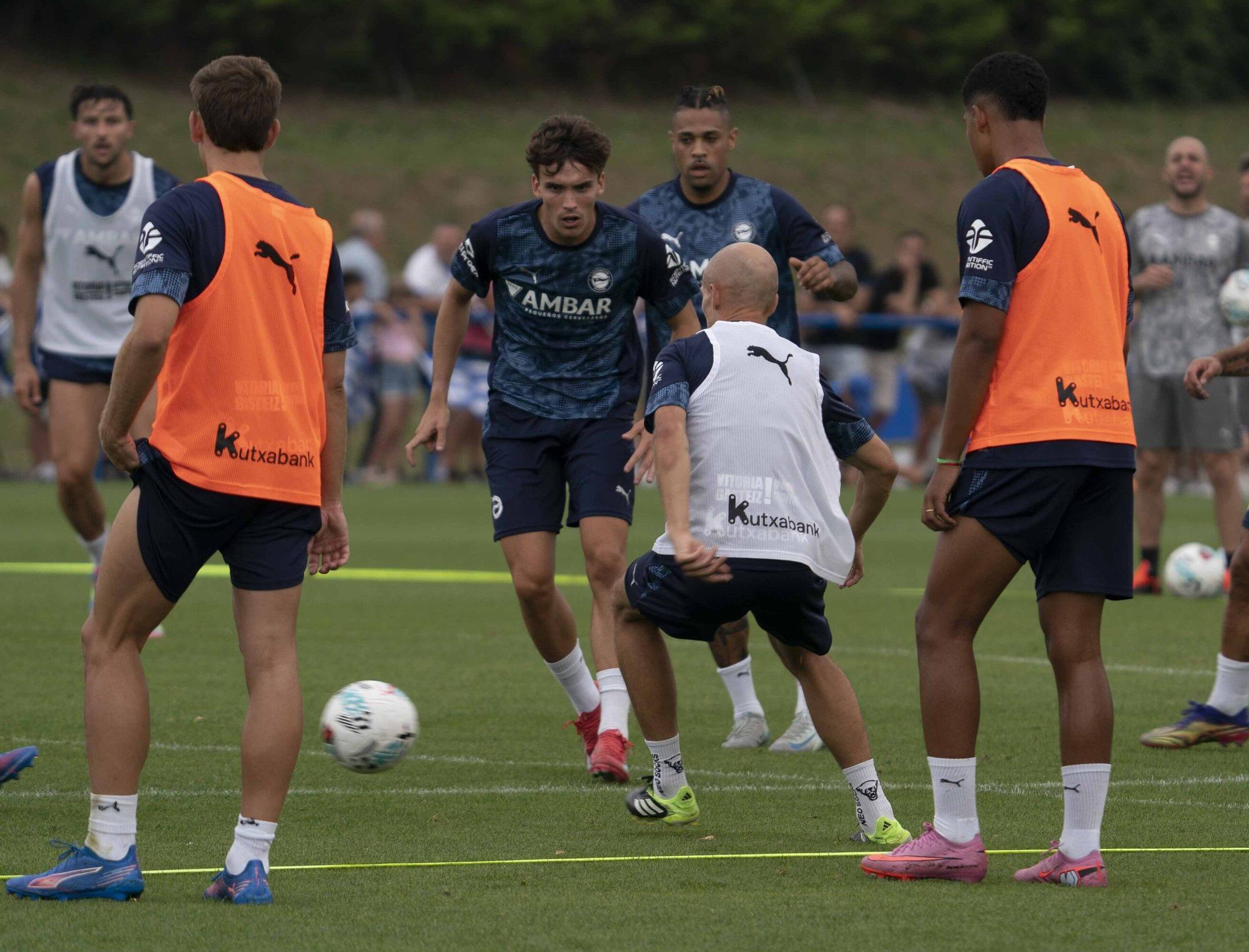En imágenes: Una afición entregada al Alavés