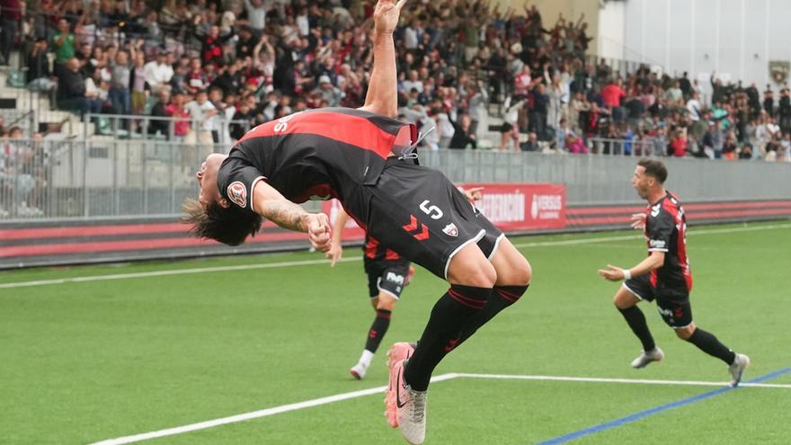 Pablo García da la primera al Arenas