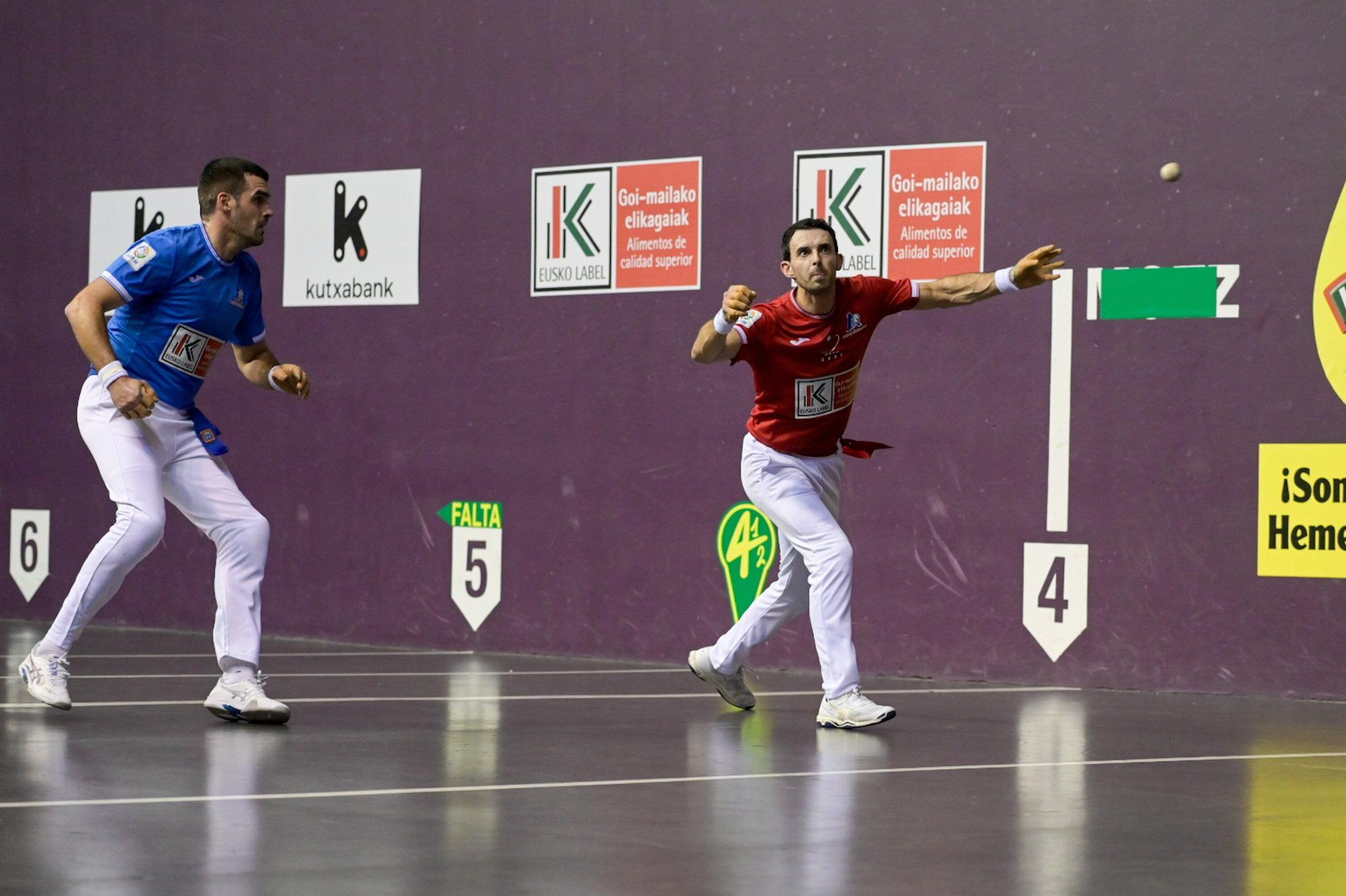 Jokin Altuna se lleva el bronce del Cuatro y Medio tras derrotar a Joseba Ezkurdia en Arrasate.