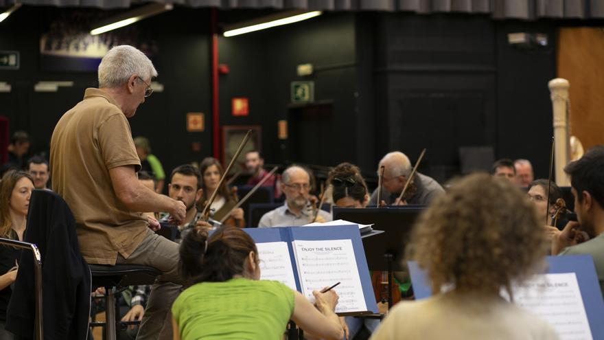 Richard Balcombé: “Ya no existen los prejuicios de antes entre la clásica y el pop, solo que son estilos incomparables”