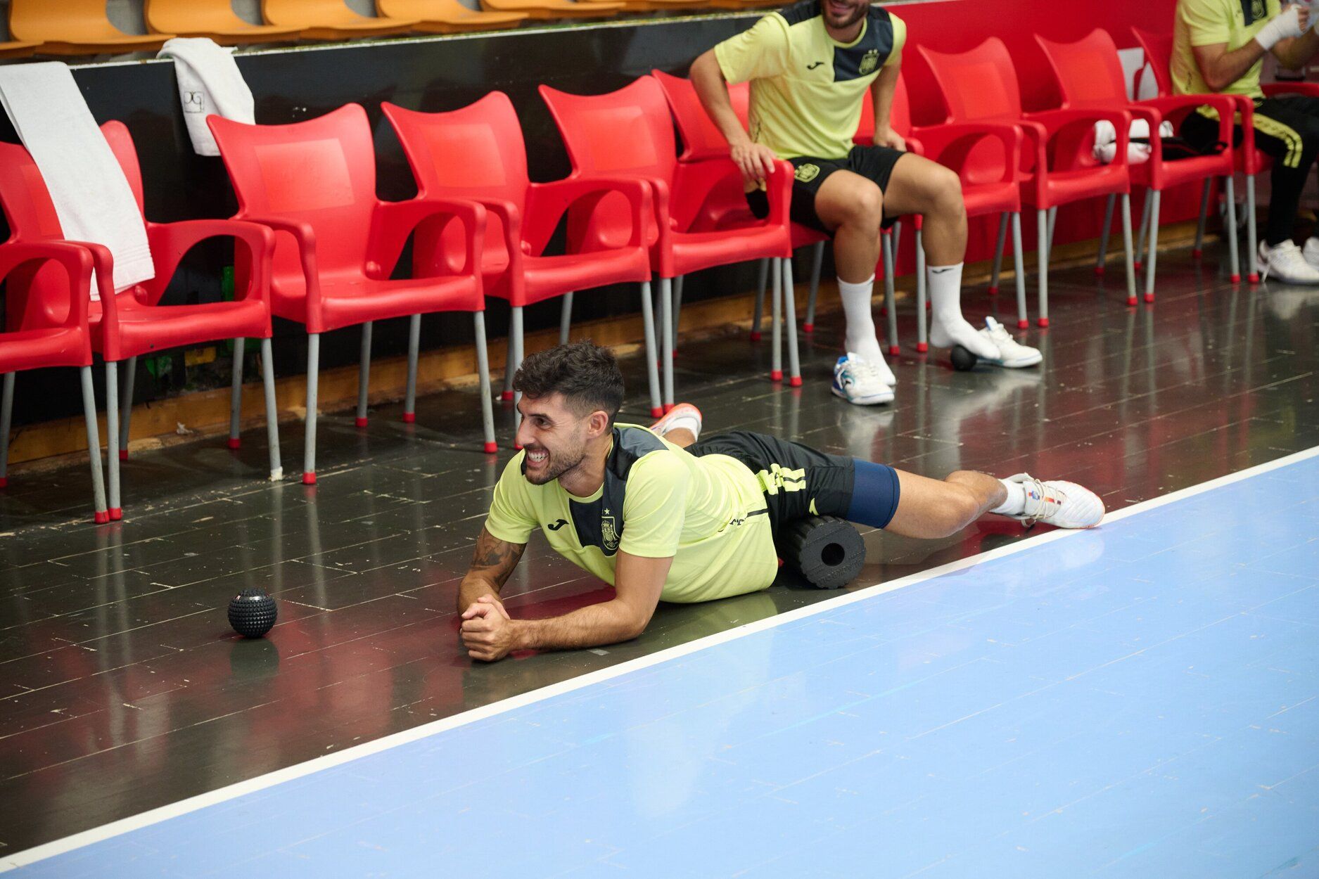 Fotos del entrenamiento de la selección española de fútbol sala en el pabellón Anaitasuna