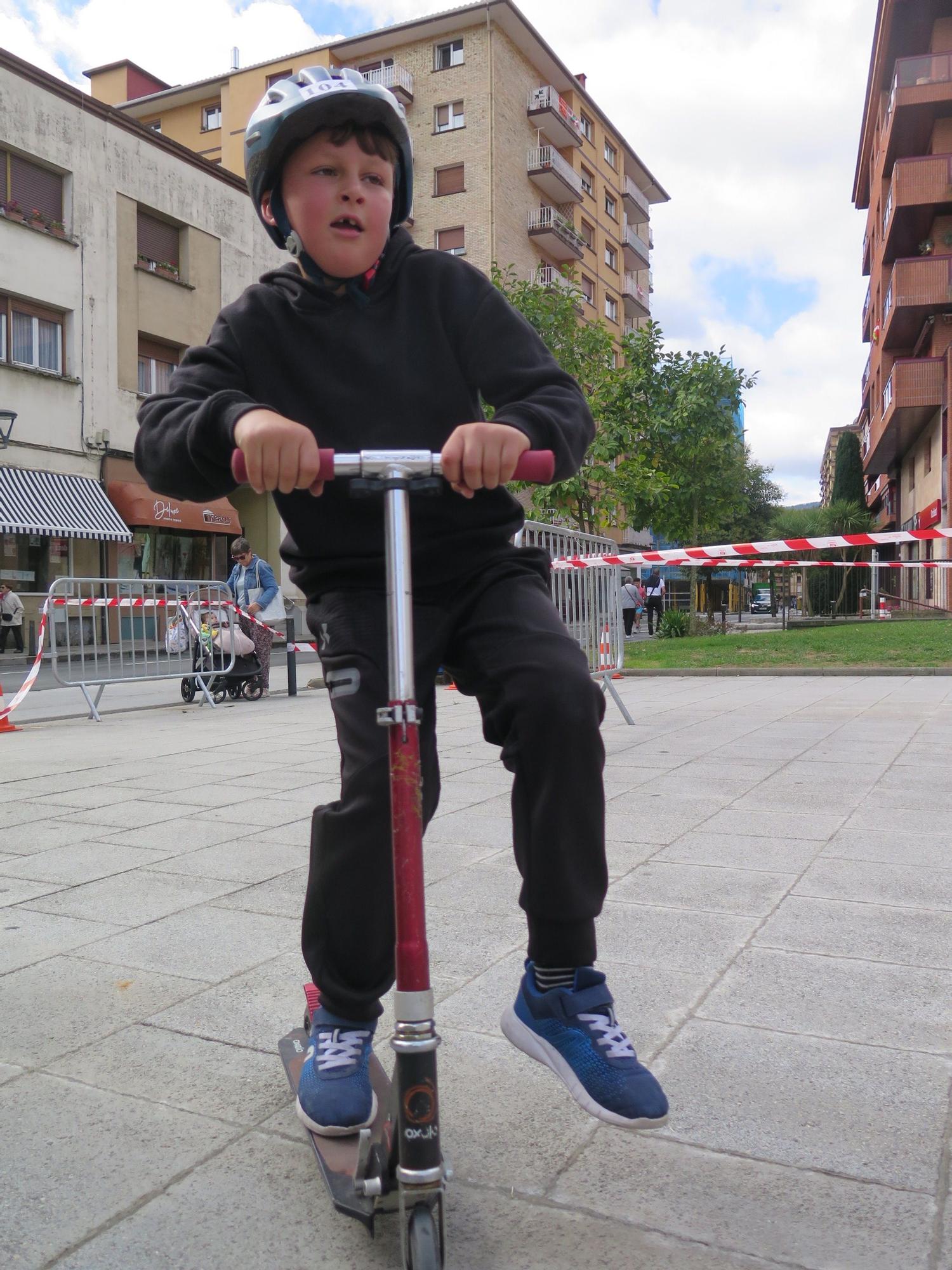 El Día de las Cuadrillas de fiestas de Urretxu, en imágenes