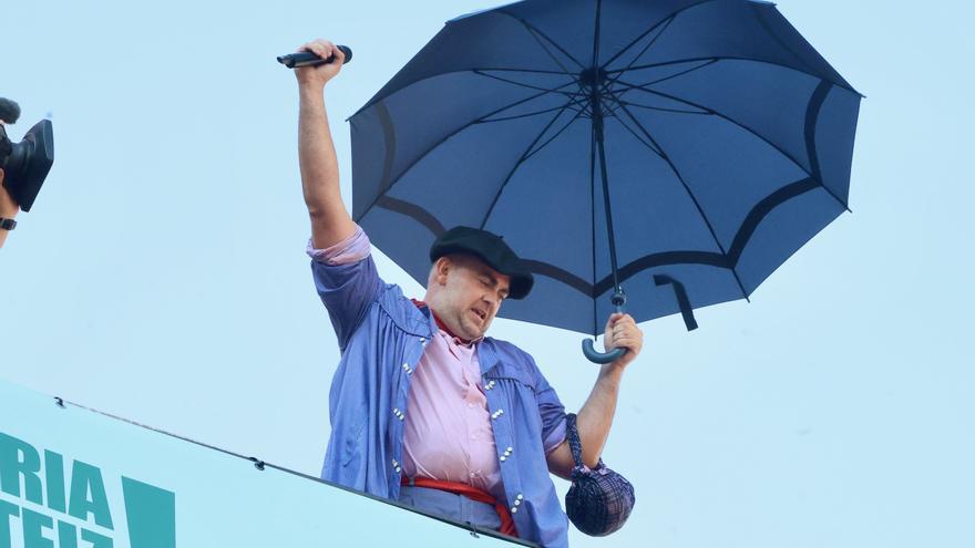 Celedón recuerda a las víctimas del 3 de marzo en el inicio de las fiestas de La Blanca