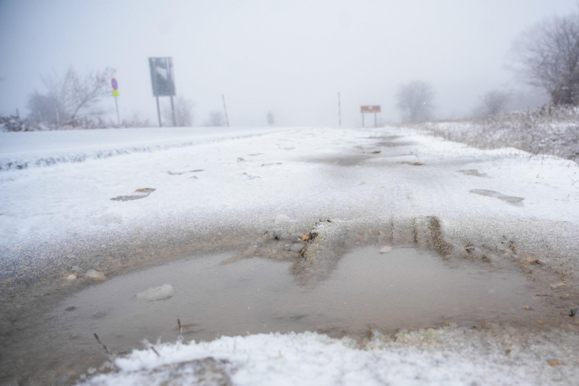 Las primeras nieves del otoño cubren Opakua