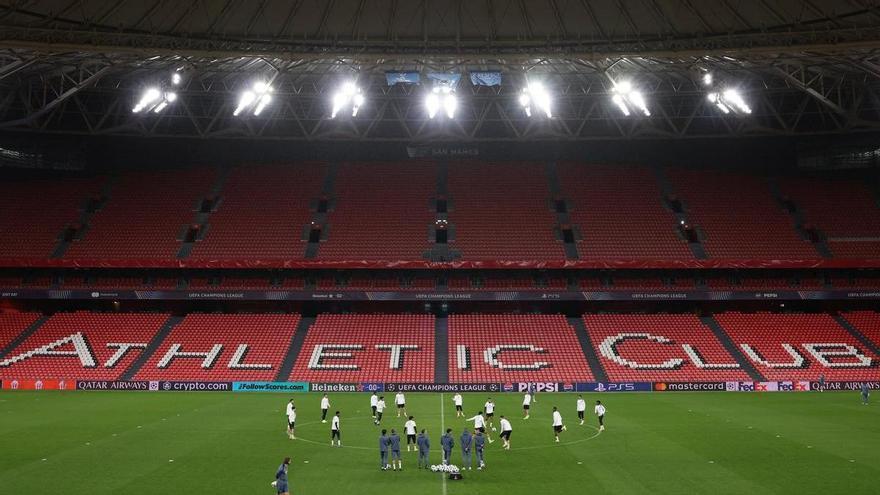 La Ertzaintza identifica a aficionados del PSG en la noche de Bilbao
