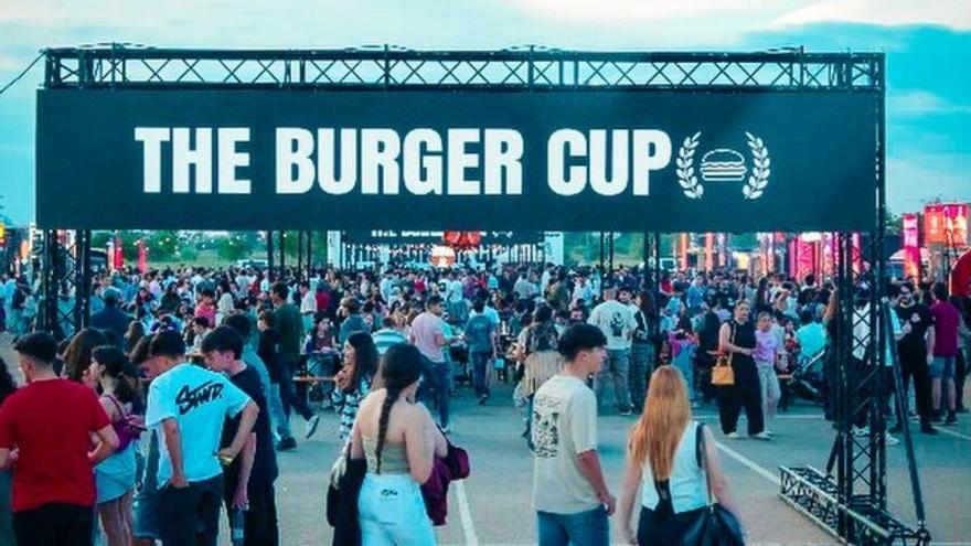 The Burger Cup aterriza en Vitoria con las hamburguesas más virales del momento
