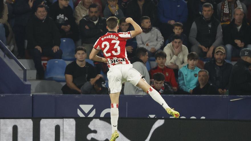 Navarro sufre un esguince de tobillo “muy fuerte”