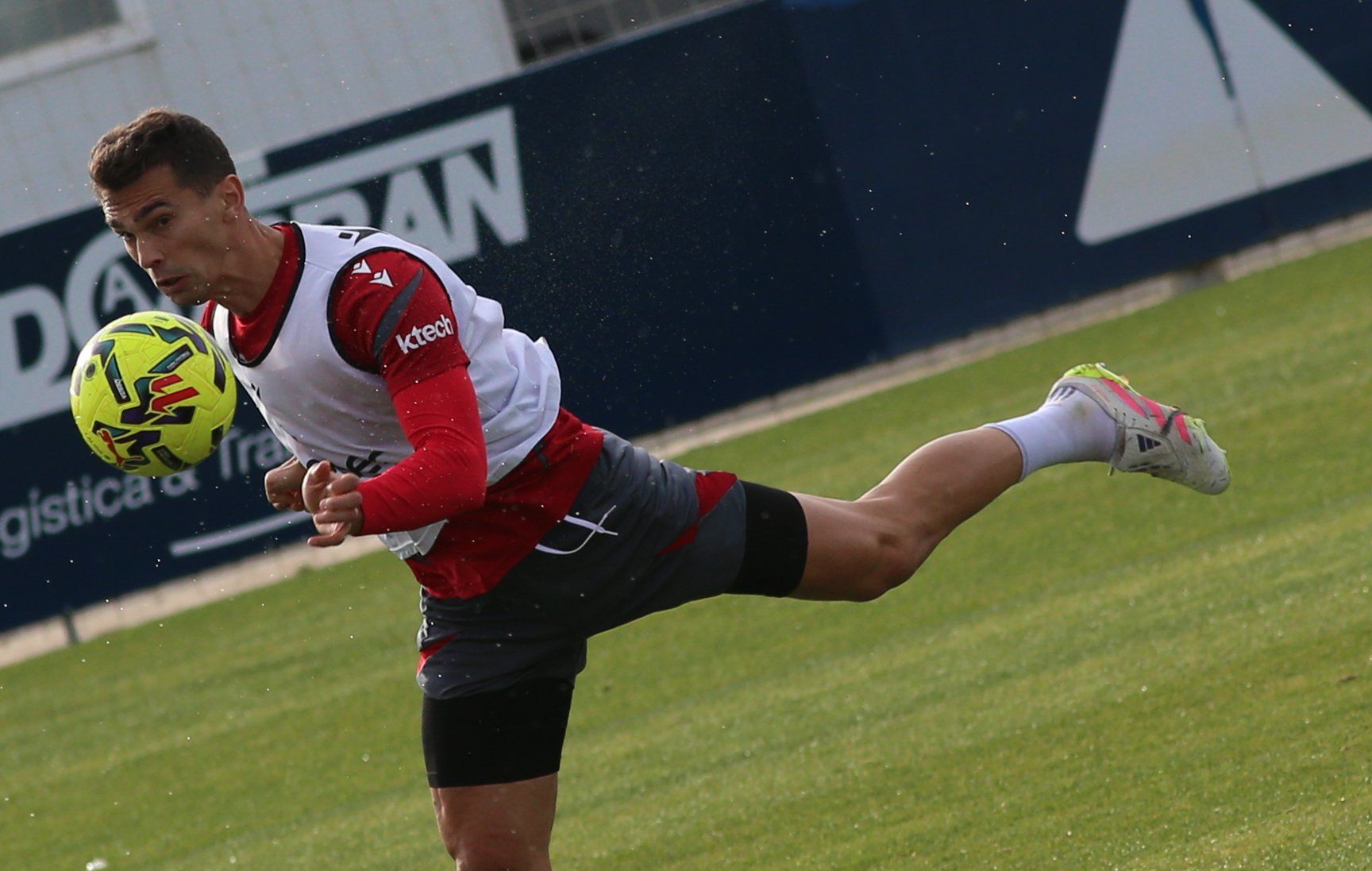 Fotos del entrenamiento en Tajonar en la víspera del Osasuna - Levante