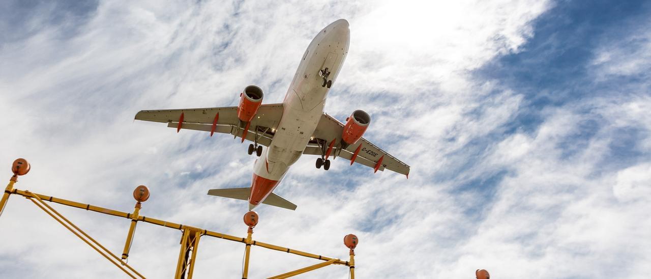 Cómo preparar tu móvil para viajar sin quedarte tirado