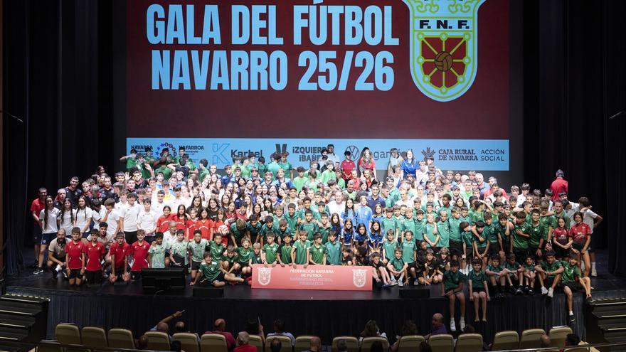 Homenajeados más de medio centenar de equipos de fútbol navarros