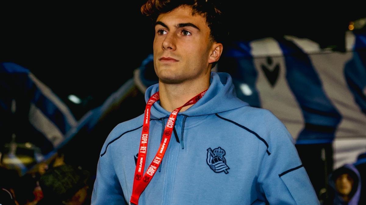 Mikel Goti, a la entrada del estadio Municipal de Reus.