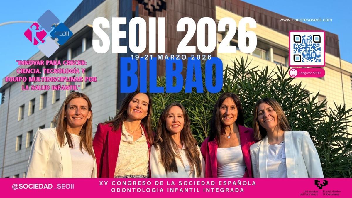 De izquierda a derecha, Itziar Madariaga (vocal), Andrea Poza (vocal), Paula Zabalegui (presidenta del congreso), Estibaliz Ramila (vocal), Virginia Franco (vocal y presidenta de la Sociedad).