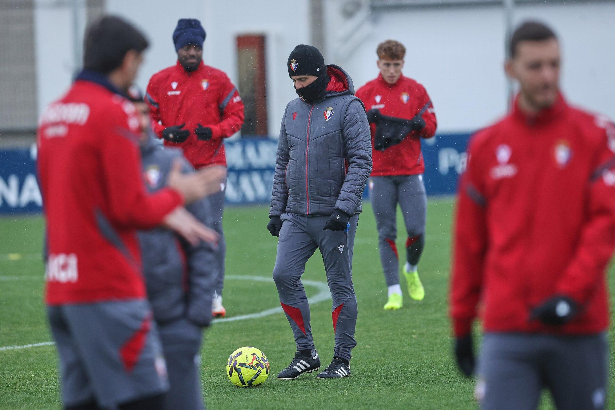 Fotos del entrenamiento de Osasuna (25/11/2025)