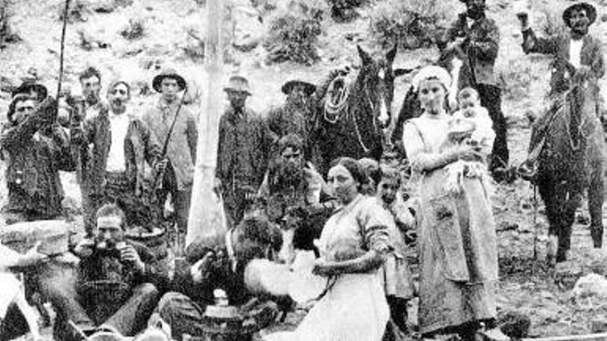 Arriba, la familia Alcorta, de Oregón.