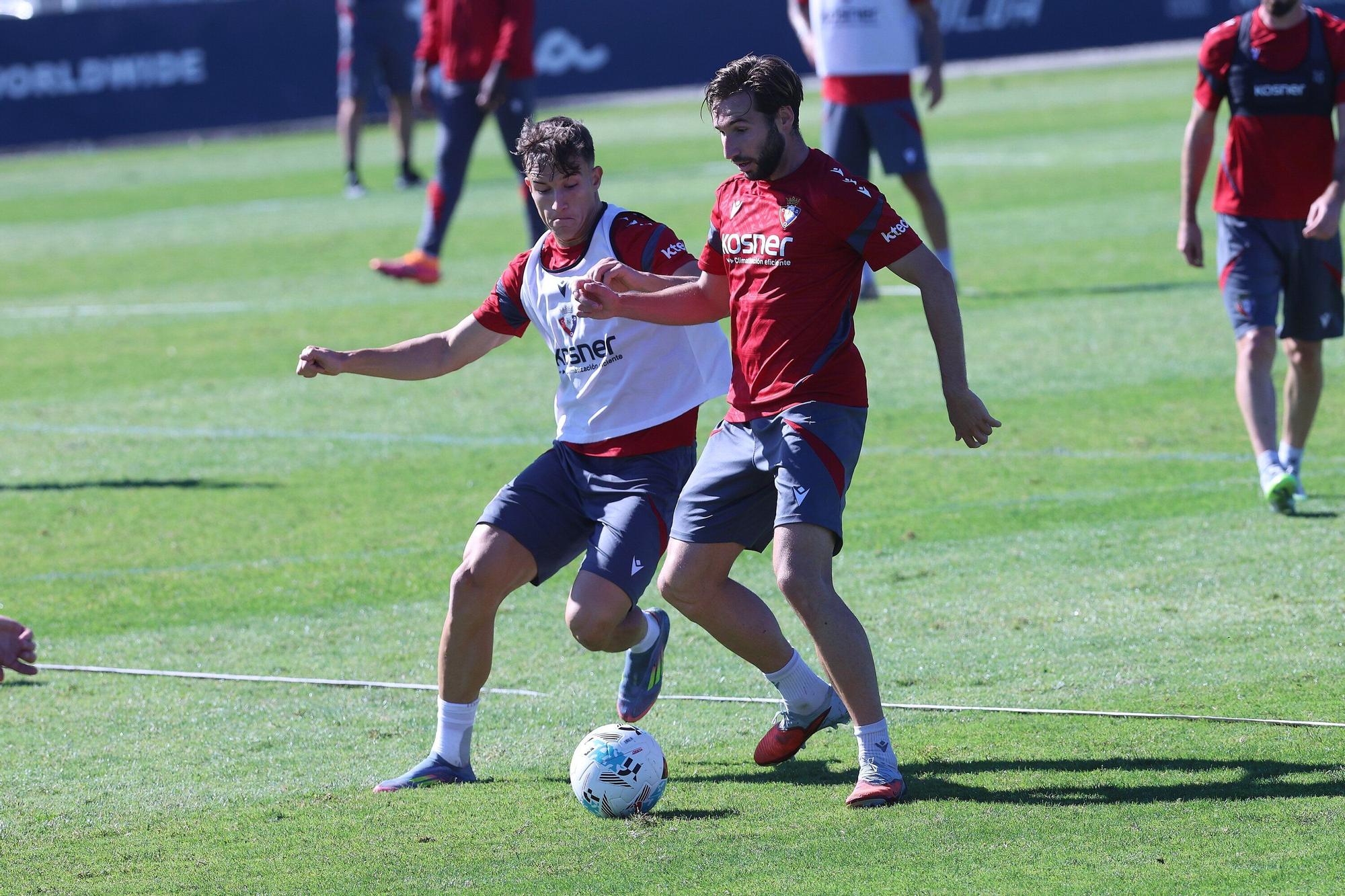 Fotos del entrenamiento de Osasuna (lunes 6 de octubre de 2025)