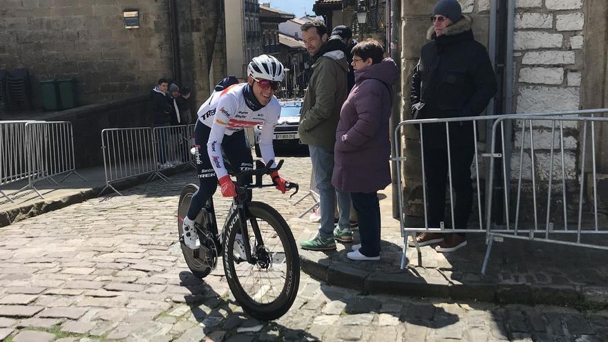 Juanpe López ficha por Movistar Team hasta 2027