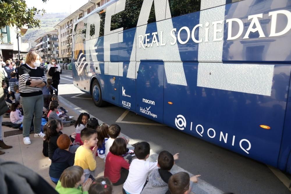 Realak banderak jasotzen jarraitzen du.