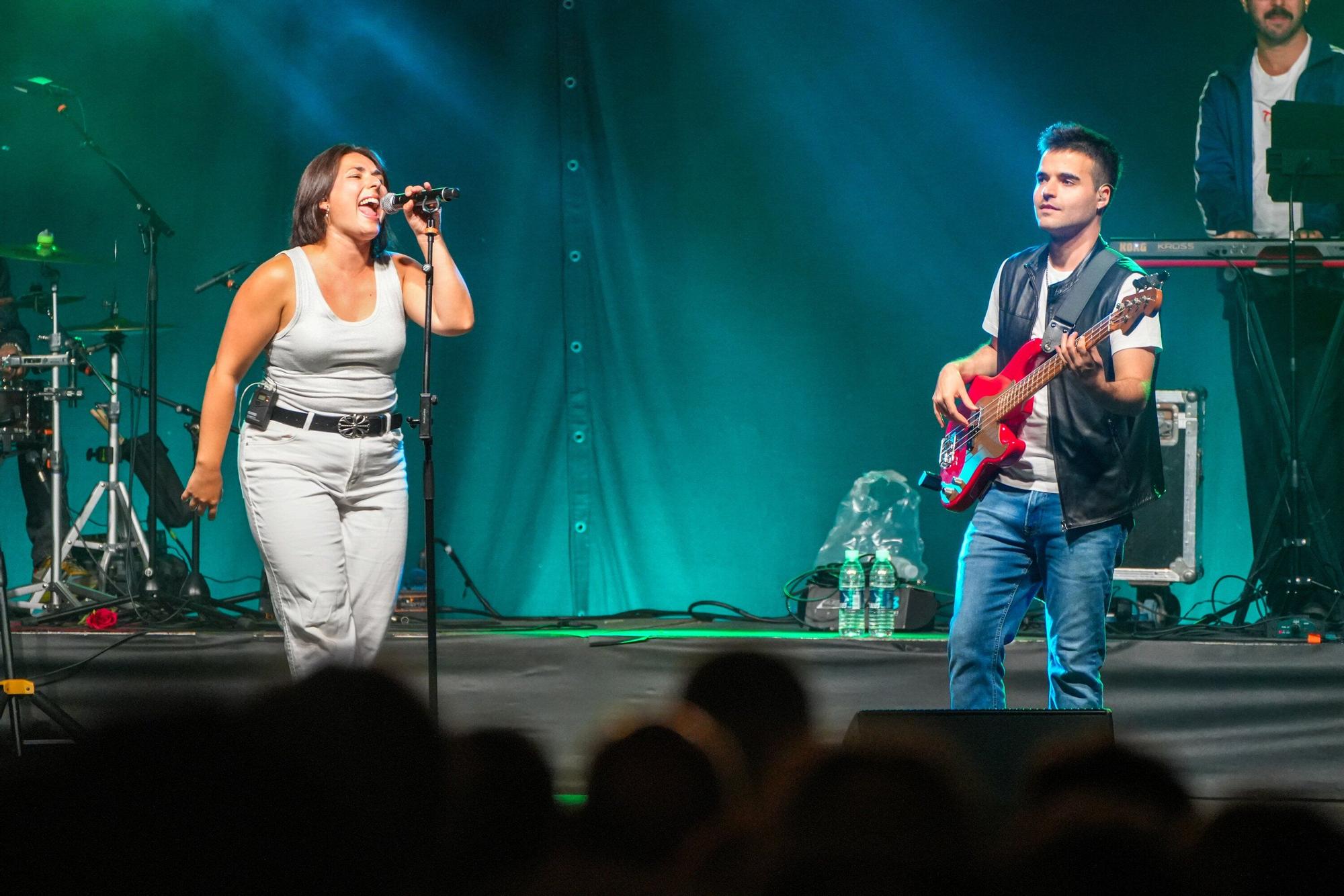 En imágenes: música y más música para despedir La Blanca