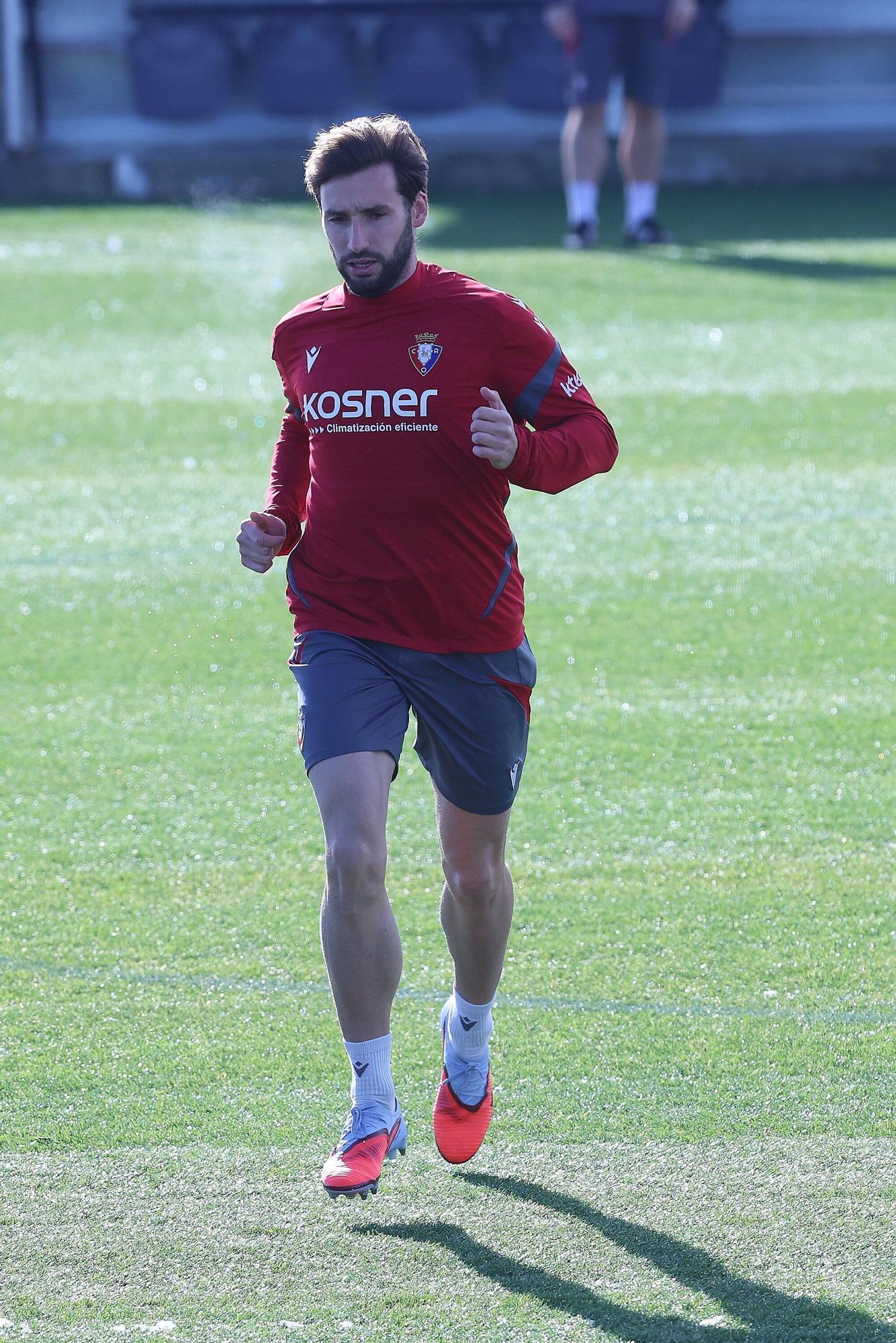 Fotos del entrenamiento de Osasuna (viernes 21 de noviembre de 2025)