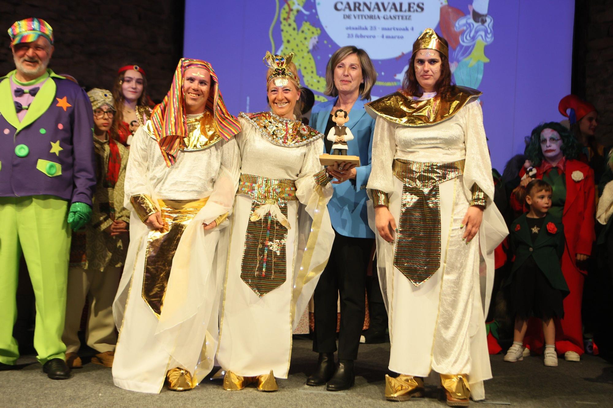 En imágenes: Presentación de Carnaval de las comparsas en el Palacio Villa Suso