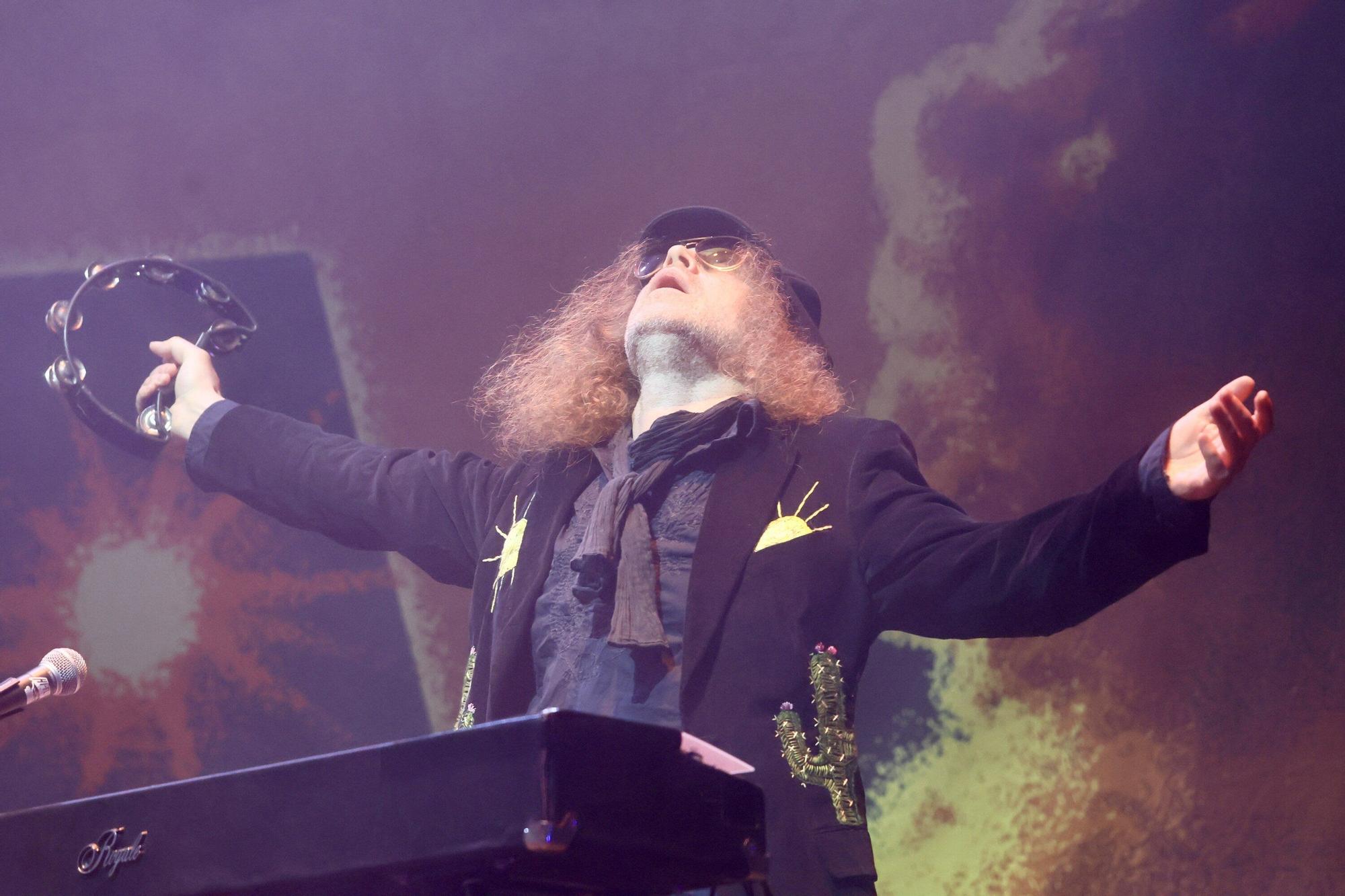 En imágenes: así están siendo los conciertos de este sábado del Azkena Rock Festival