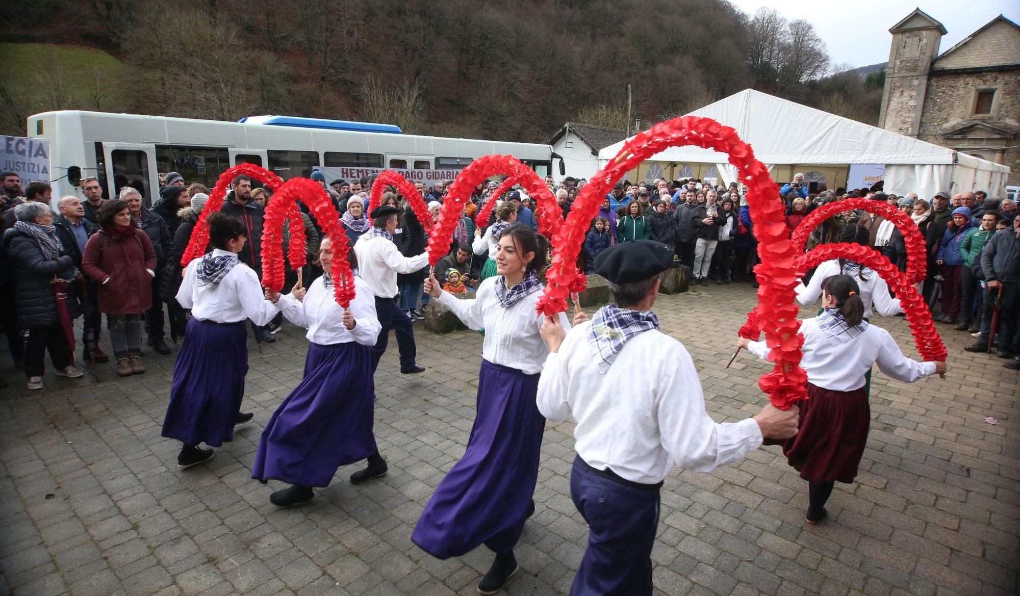 Fotos del homenaje a Mikel Zabalza en el 40 aniversario de su muerte tras ser detenido por la Guardia Civil