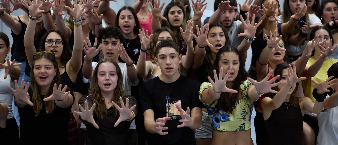 Ensayo del espectáculo ‘En plan… nerabe!’ del alumnado del IES Alaitz