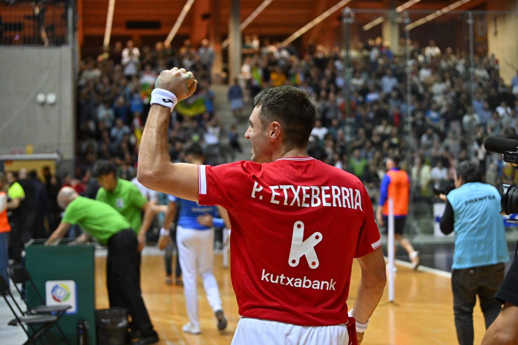 En imágenes: Etxeberria se hace con su primera txapela del Cuatro y Medio en Bilbao (22 - 11)